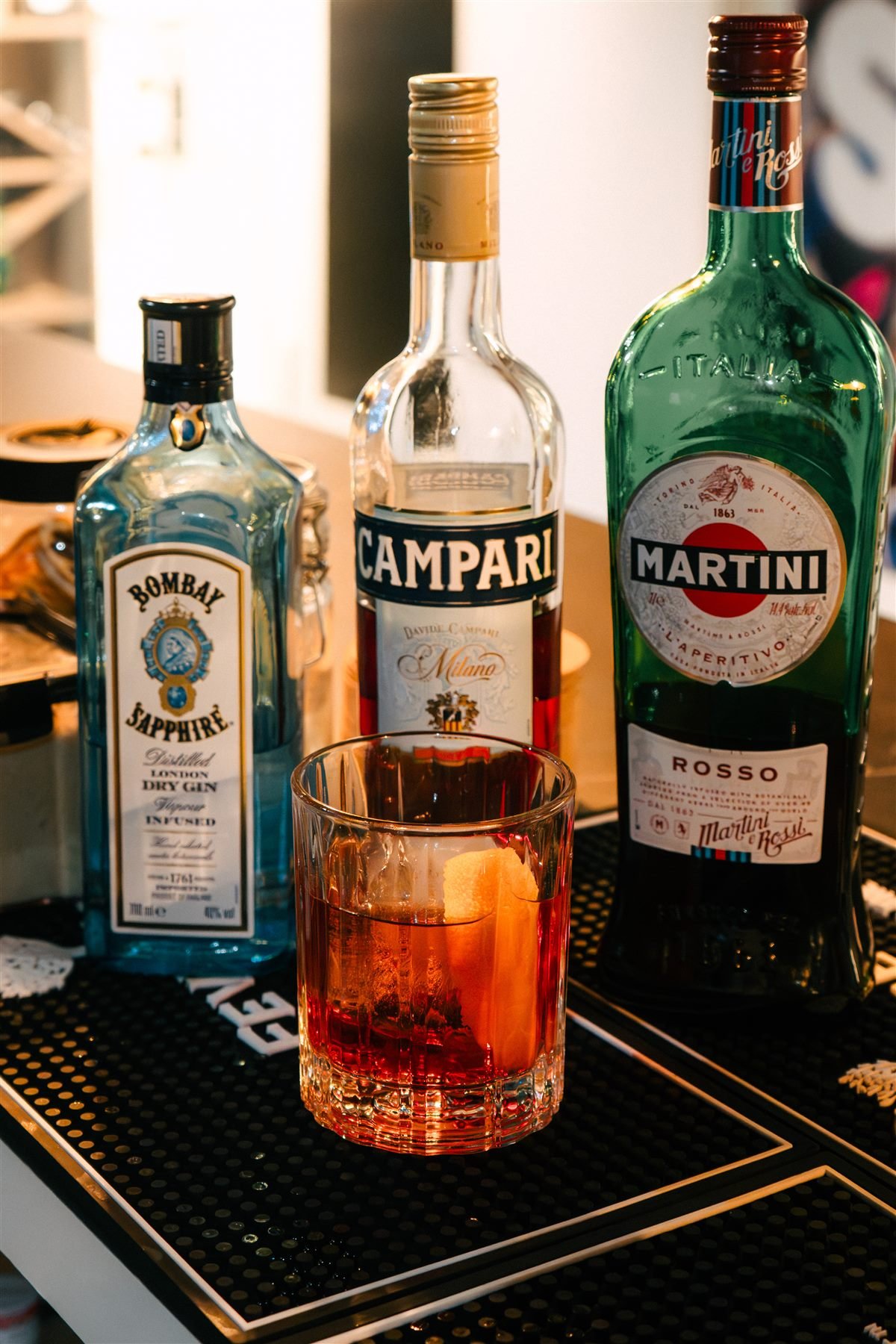 Balcão de cocktails e gins do Praça